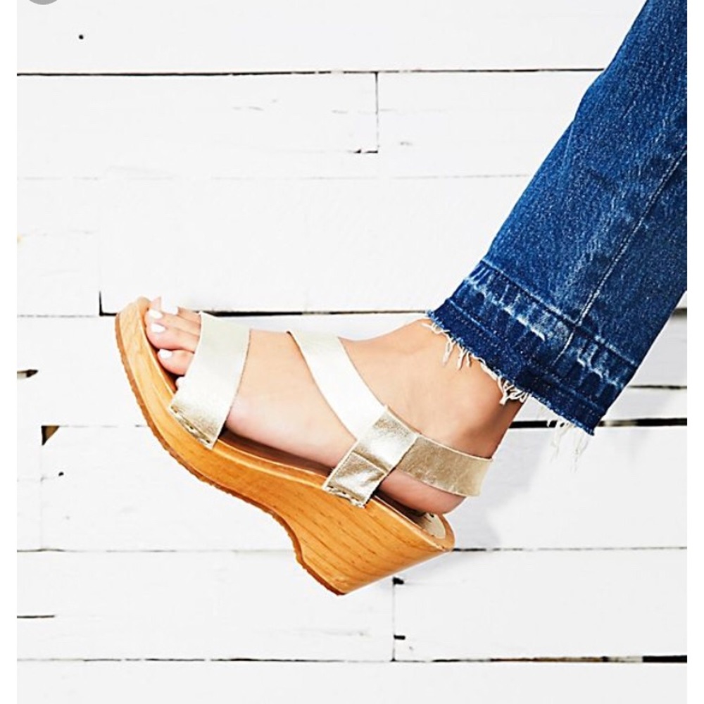 Free People Dune Beach Clog Gold NEW size 38